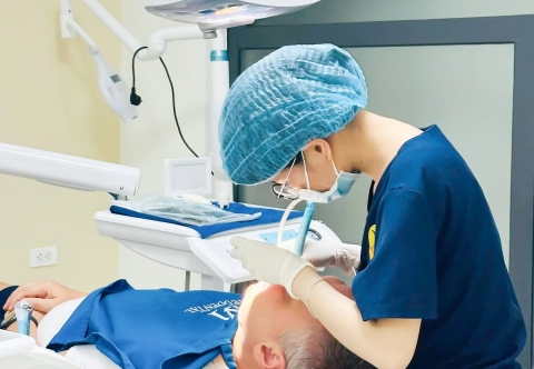 Chuyên gia MedDental cảnh báo những hệ lụy nghiêm trọng khi không điều trị mất răng kịp thời
